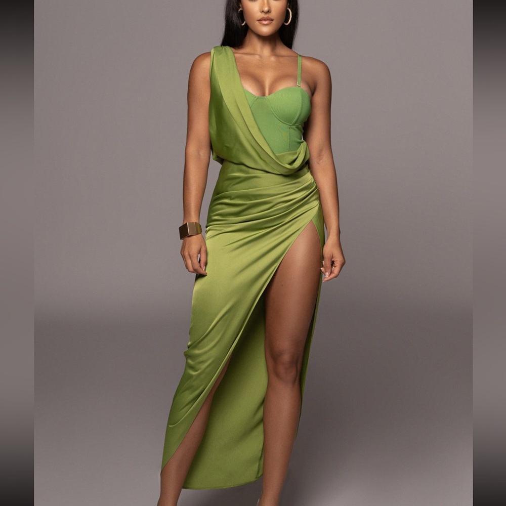 Jlux Label GREEN KRISTIANA SLIT DRESS